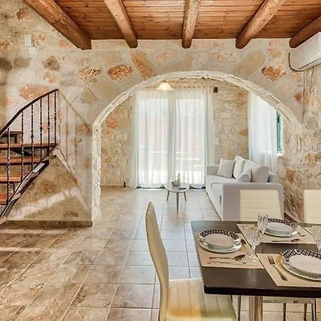 Willa Chrisapella Villas Ammoudi